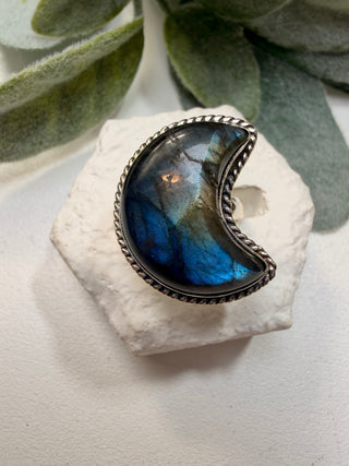 24 Moon Labradorite Ring Sz 6
